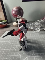 Transformers Kingdom Red Alert WFC Trilogy Deluxe Class Generations
