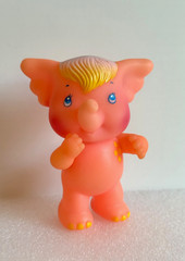 Vintage SOMA Wonderzoo Rainbow Love Pets Pink Elephant Glo Friends Fakie 1985