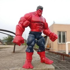 Hasbro Red Hulk Action Figure 8″ old loose