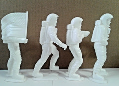 Vintage 1970 Louis Marx & Co. White Plastic Apollo Astronaut Figures Lot of 4