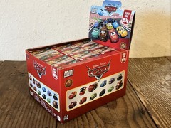 LOT 36 PIXAR RED FIRE TRUCK CARS MINI RACERS #01 SERIES 1 CASE RACE & RESCUE