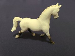 2013 Schleich WHITE ARABIAN MARE Horse Club 4.75″ Long Collectible Figure Toy