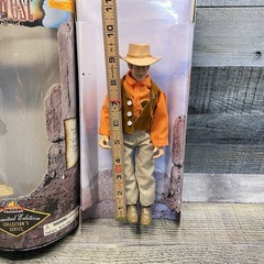 Vintage 1/6 The Best of the West Gunsmoke Matt Dillon (James Arness) Figure 1997