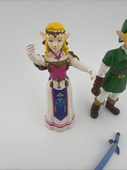 Zelda Ocarina of Time Action Figures Link & Zelda BD&A N64 1998