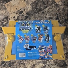 Bonkers Toy Co LLC Ninja Kidz Shadow Masters Mystery Chest Mini Figures