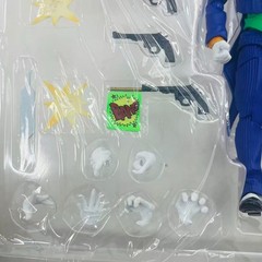The Joker Ver.1.5 6-inch DC Action Figure Revoltech Amazing Yamaguchi Toys