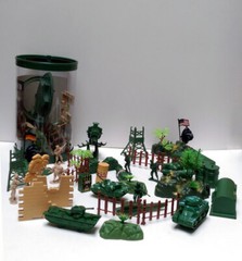 82pcs/set Military Playset Plastic Toy Soldier Army Men Figures & Accessories 3+