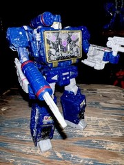 Transformers Siege WFC Soundwave And Ravage Cassette