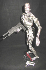 TERMINATOR 2 Indestructible T-800 Endoskeleton HOT TOYS MMS33 1/6 Scale