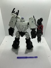 Transformers Megatron WFC 100% Complete Generations No Box Or Instructions
