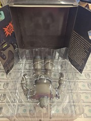 Futurama Destructor SDCC 2011 Exclusive Toynami 1 of 1000 Figure