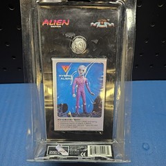 Men in Black Hybrid Alien Set Number 8 MIB Action Figure Card Shadowbox 55008