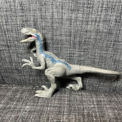 Jurassic World Attack Pack Velociraptor Blue Action 7″ Figure 2017