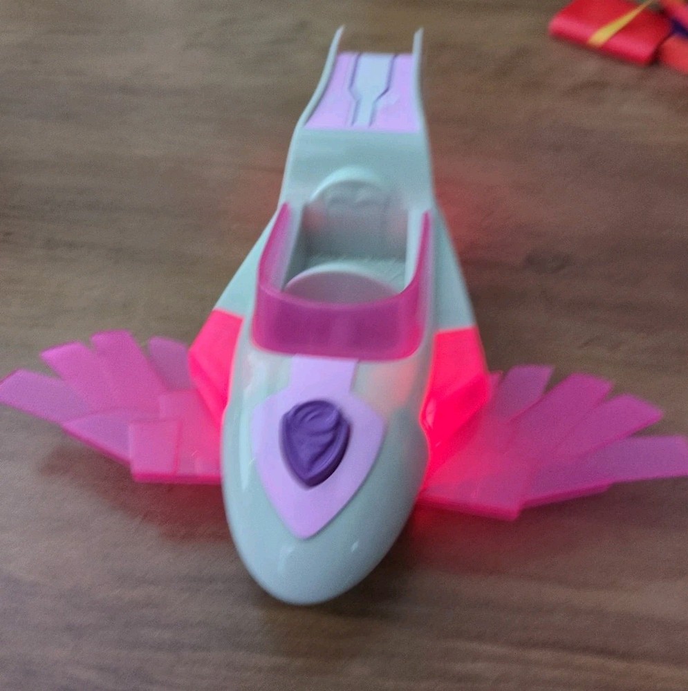 PAW Patrol Mighty Pups Charged Up SKYE Pink Deluxe Vehicle Light Sound Jet Plane
