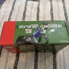 McFarlane NFL Deluxe 2 Pack Giants Michael Strahan Eagles Donovan McNabb In Box