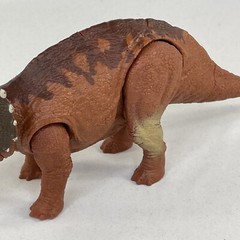 Jurassic World Fallen Kingdom Roarivores Triceratops Park Dinosaur Figure Toy