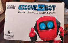 World Tech Toys Groove Bot Remote Control Dancing Robot Red New In Box