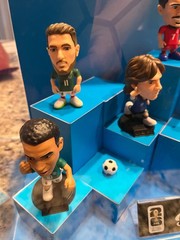 Zuru Ballers FIFA World Cup Soccer Display Case Various Players RARE LAST ONE!!!