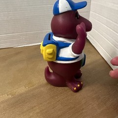 VINTAGE LYONS GROUP 1992 BARNEY PURPLE DINOSAUR BACK TO SCHOOL COIN PIGGY BANK!
