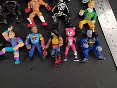 Fortnite Mini Action Figures approx 2 inches tall LOT of 20 mini figures