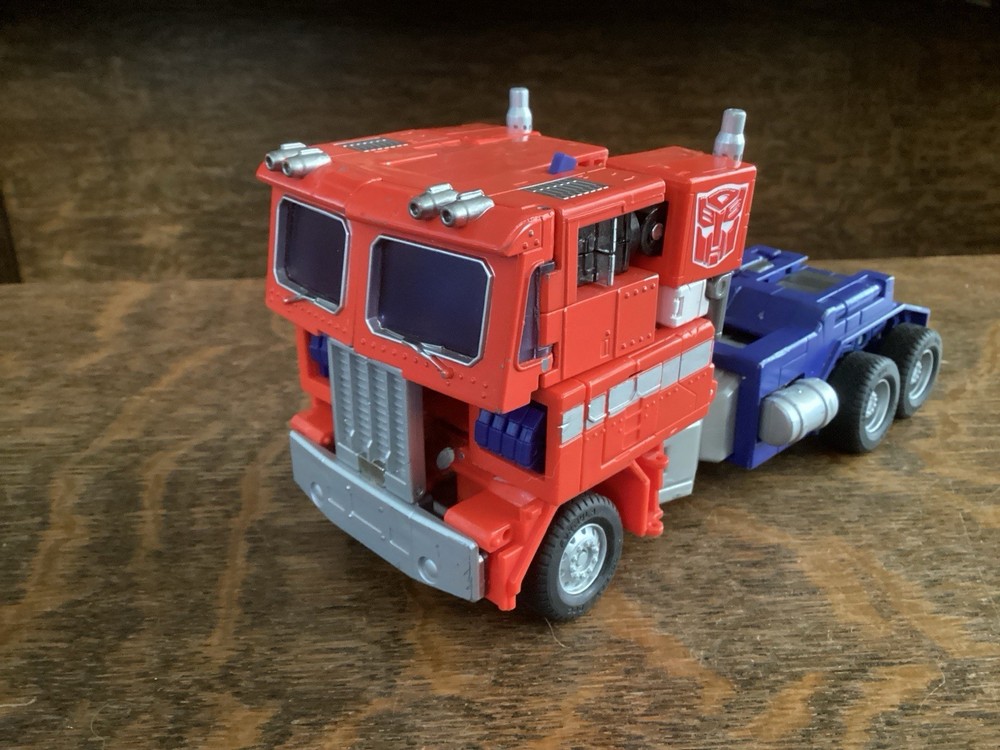 TRANSFORMERS MASTERPIECE MP-01 SCALE OPTIMUS PRIME CAB (FOR PARTS/REPAIR)