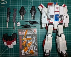 Transformers Jetfire Siege Commander Class Complete
