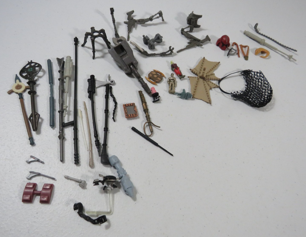 Lot Of Vintage LFL / Other 3.75 Figure Star Wars 90’s Toy Weapon Accessories