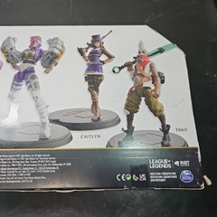 League of Legends NIB Dual Cities LIMITED 1st EDITION Champion Collection SEALED
