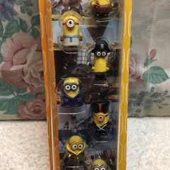 2010 Despicable Me Mini MINIONS Figures 8 piece gift set Walmart Thinkway 20160
