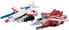 Transformers Street Fighter II 35TH Optimus Prime RYU vs Megatron BISON TAKARA
