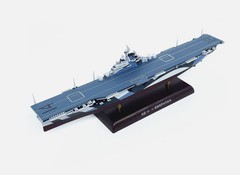 1/1000 WWII US Aircraft Carrier Ticonderoga-class The Franklin CV-13/14 Model