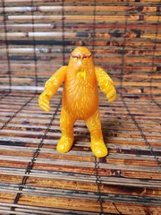 SCOOBY DOO 10,000 VOLT GHOST MONSTER ACTION FIGURE ORANGE YOGA MONSTER 5 inches