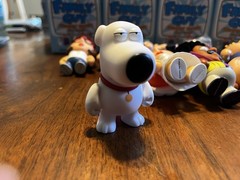 KIDROBOT FAMILY GUY FREAKIN’ SWEET MINI SERIES COMPLETE SET OF 8 W/Boxes! MINT!