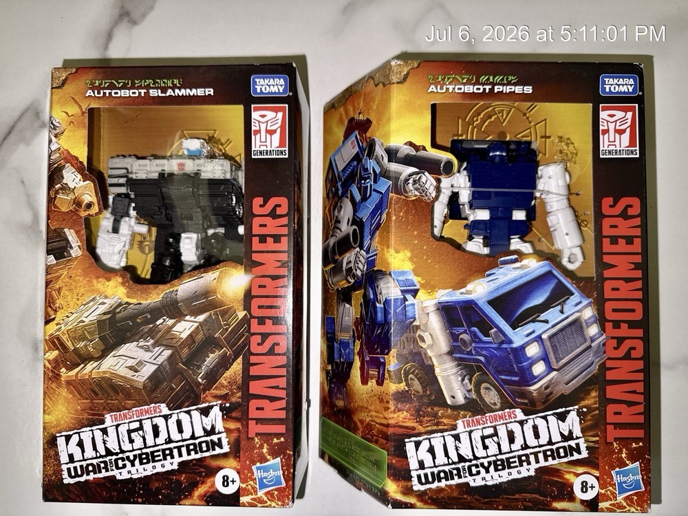 Transformers War for Cybertron Kingdom Autobot Pipes and Autobot Slammer