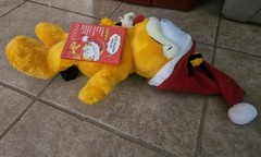 Garfield & Odie Macy’s Limited Edition 25 Years Christmas Plush Cat Dog 18″ book