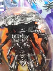 ALIENS Movie Queen With Deadly Chest-Hatchling (1992) Kenner Figure New NIP