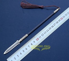 TOY SPEAR 1/6 Ironclad Valor Gilded Lance of the Silver Order – Unbroken Prowess