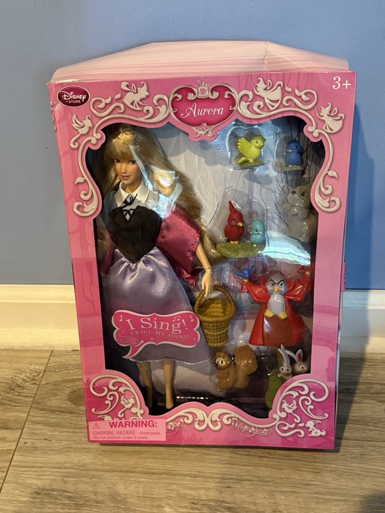 SEE AD Disney Store Deluxe Singing AURORA Sleeping Beauty doll