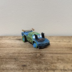 Disney Pixar Cars 3 Superfly #72 Demo Derby Missing 2 Rubber Tires Mattel