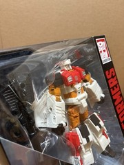 Transformers Generations Combiner Wars Voyager Silverbolt Figure – Damaged Box