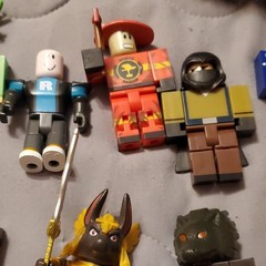 Huge Roblox‎ lot of Figures and Accessories includes 20 Complete Figures