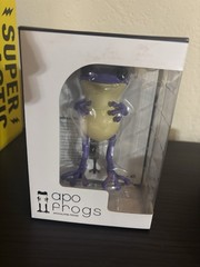 Twelve Dot APO Frogs Vinyl Figures