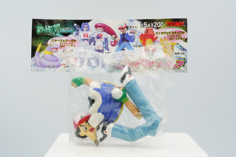 Ash Ketchum Tomy pokemon center Team Rocket Figure Collectible Japan