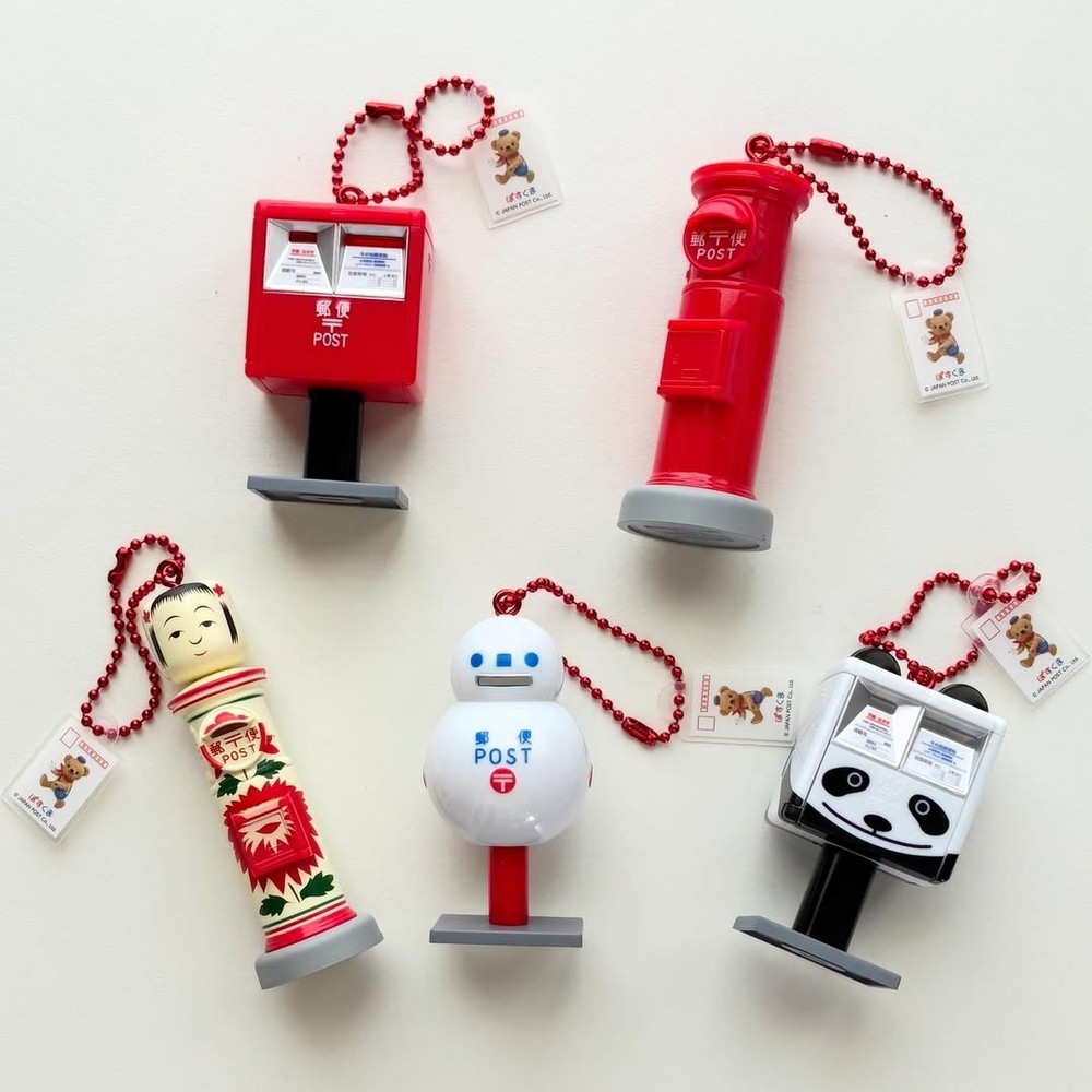 [AUTHENTIC] TAKARA TOMY GASHAPON JAPAN POST OFFICE BOX – CAPSULE KEYCHAIN DV5