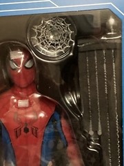 Disney D23 Expo 2022 Hot Toys Spider-Man Avenger Campus 1/6 Scale Figure CM5010