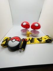 Pokemon Clip An Go Belt with 2 Pokeballs and Pikachu Figure