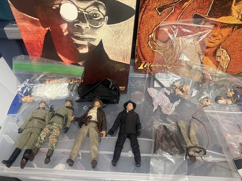 MEZCO Toyz 1:12 Collection INDIANA JONES Raiders of the Lost Ark MAJOT TOHT plus