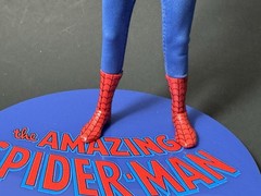 Mezco ONE:12 Collective Marvel The Amazing Spider Man Deluxe Edition READ DESC