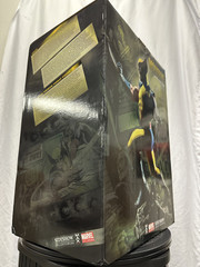 Sideshow Collectibles X-Men Wolverine Premium Format EXCLUSIVE Marvel #650/700