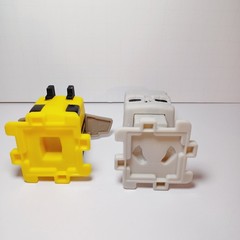 Lot of 2 2025 Minecraft Movie Bee and Skelton Figures Gray Black Yellow
